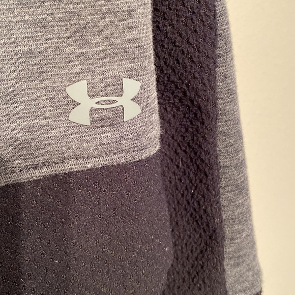 Under Armour Coolgear infared hooded pullover sweatshirt Grey & Black size XS - Picture 5 of 12